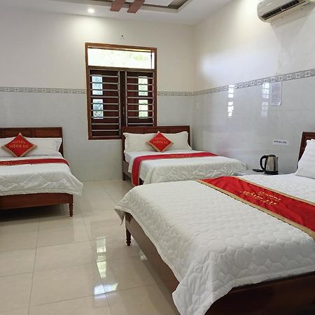 Khach San Mong An Hotel Vĩnh Hy Exterior photo