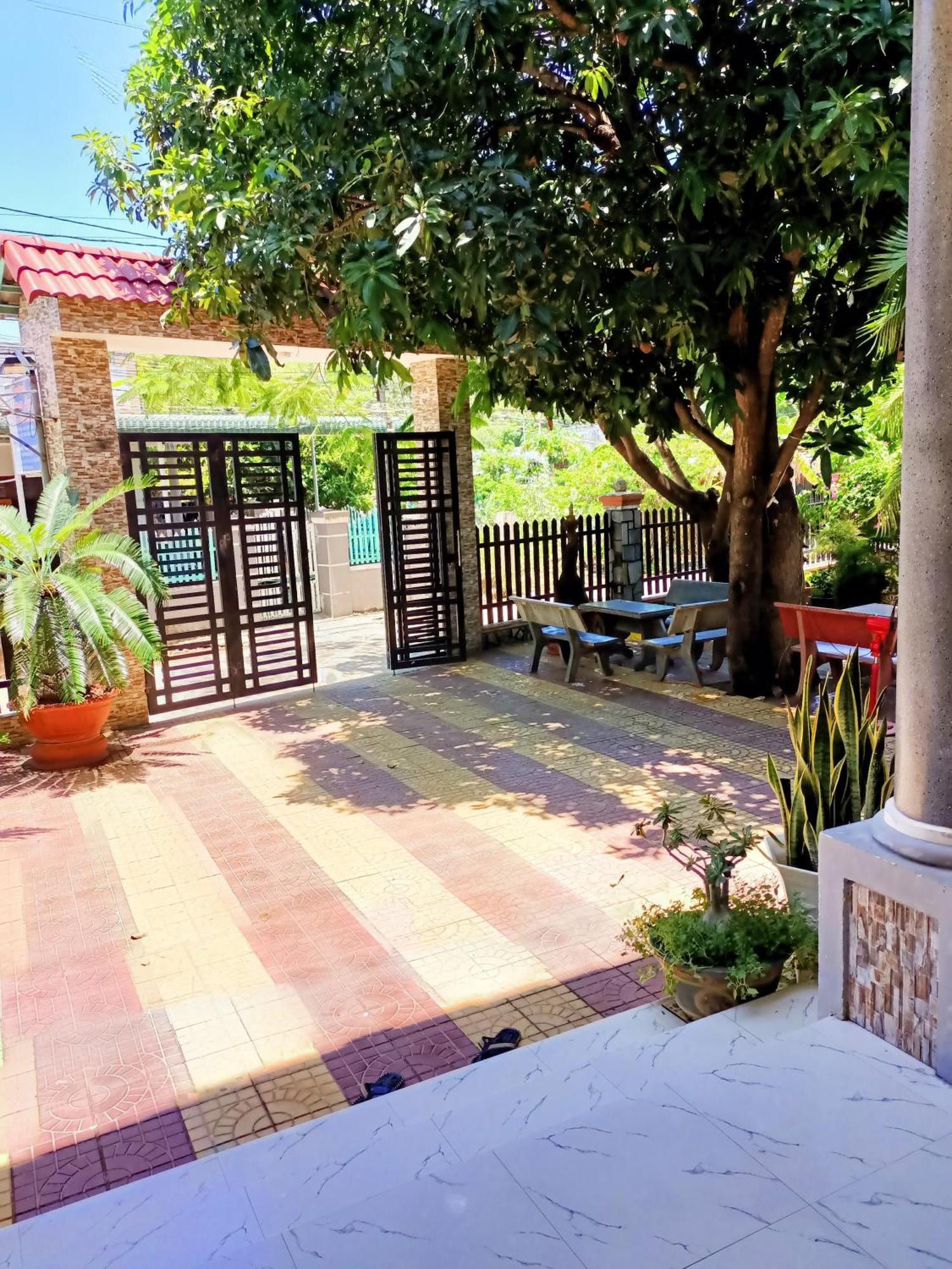 Khach San Mong An Hotel Vĩnh Hy Exterior photo