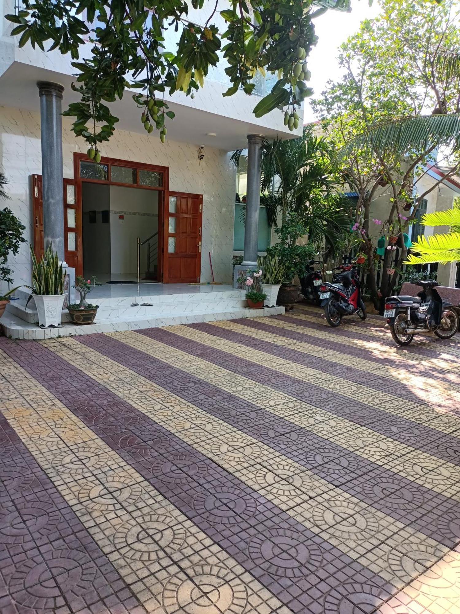 Khach San Mong An Hotel Vĩnh Hy Exterior photo