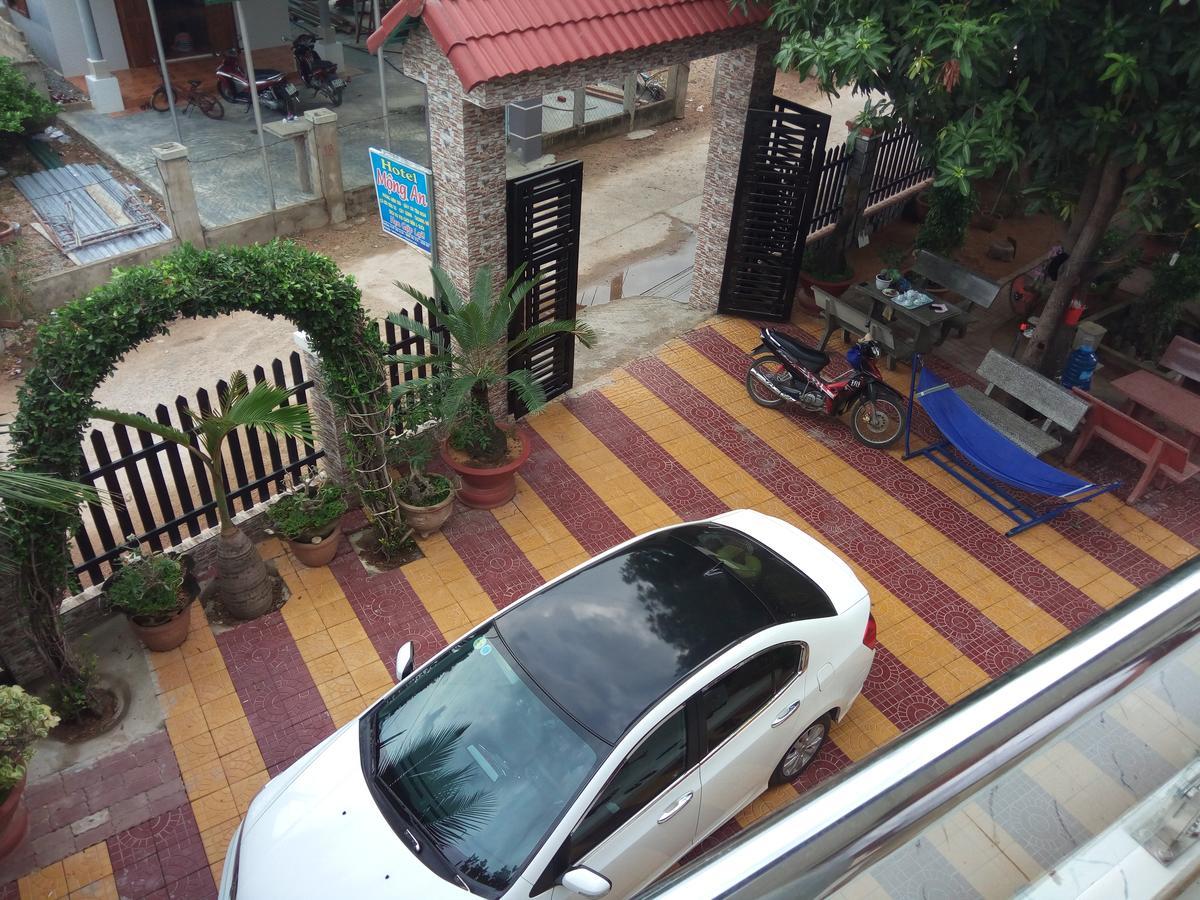Khach San Mong An Hotel Vĩnh Hy Exterior photo